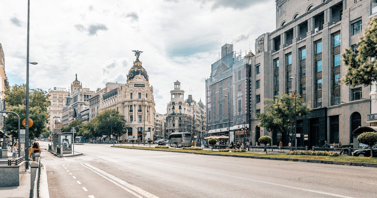 Madrid office rents surge 15% year-on-year, widening the gap with Barcelona