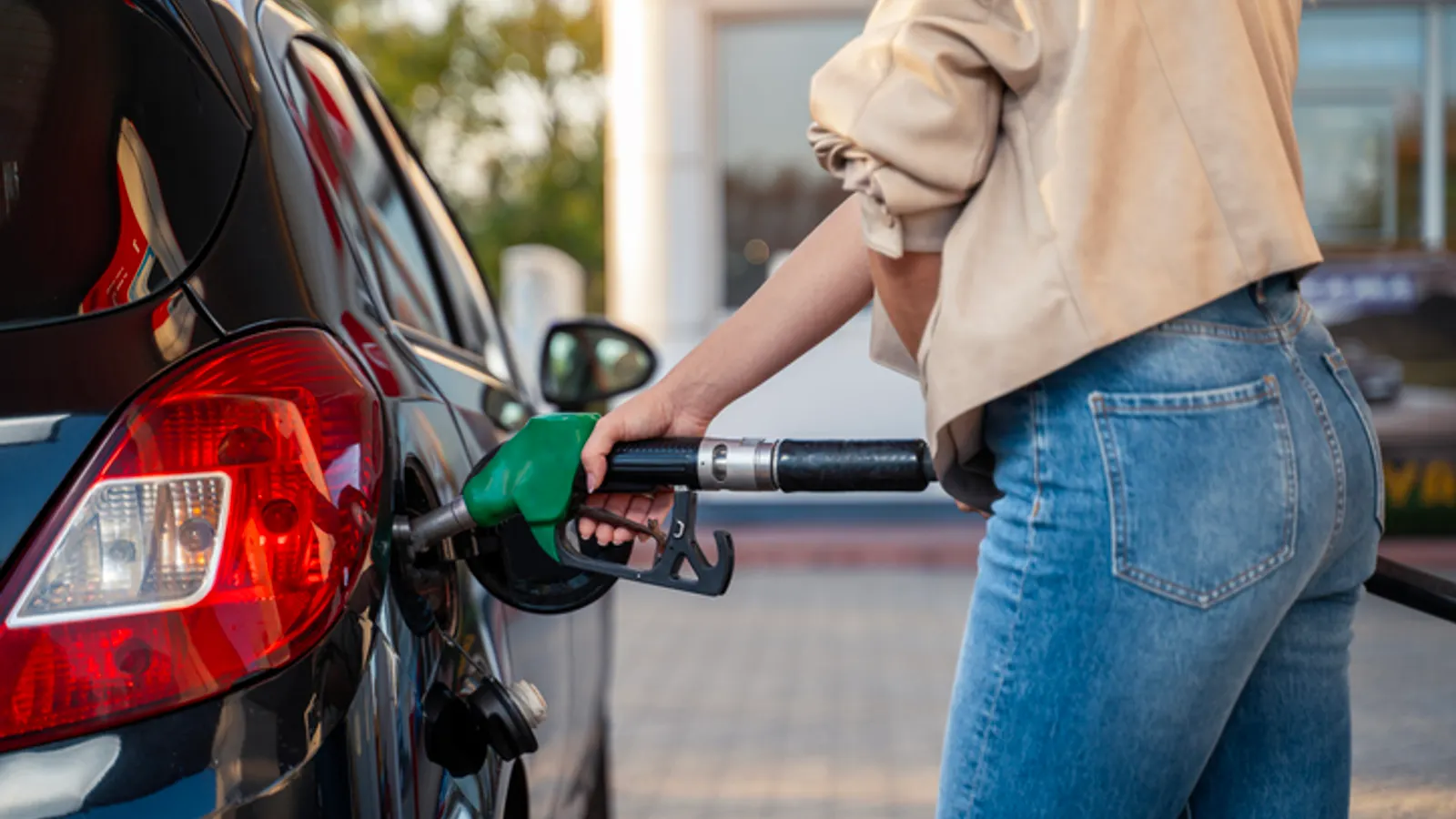 Iran conflict threatens corporate return-to-office momentum